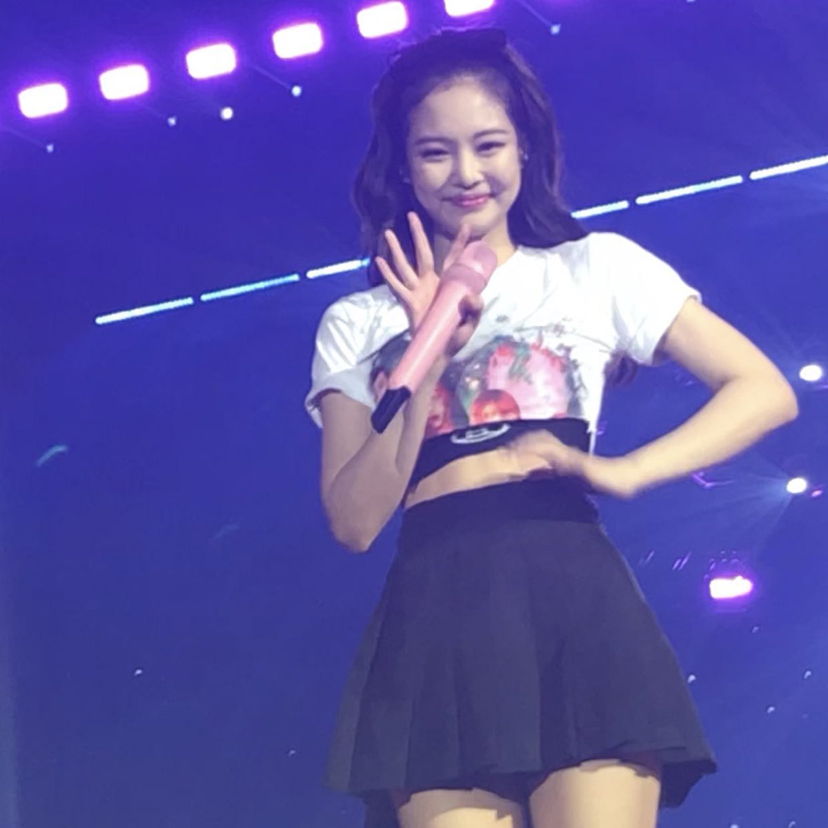 different than the powerful stares that she gives in the performances, she actually has such kind eyes. ♡