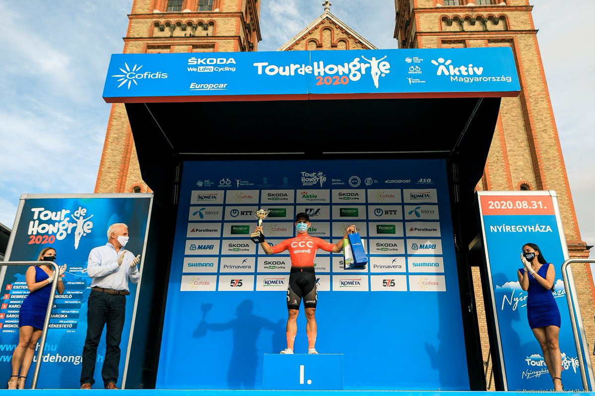 That makes ✌️

#RideForMore #TourDeHongrie