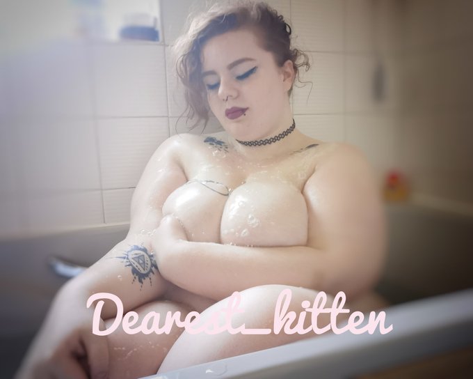 🌈 $4.50 sale for today only 🌈 

✨✨✨ Don't miss out ✨✨✨

🍑BBW 
🍑Daily pics & 3 Vid PW 
🍑Kink & DDLG friendly