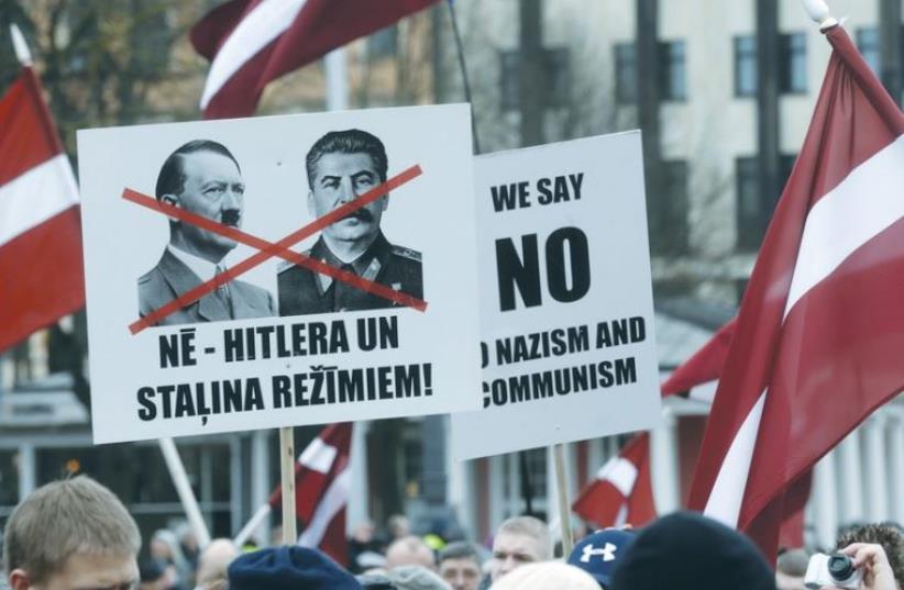 Sete meses após o protesto, a Lituânia se tornaria a primeira república soviética a declarar independência. Estônia e Letônia vieram na sequência.A União Soviética entrou em colapso.