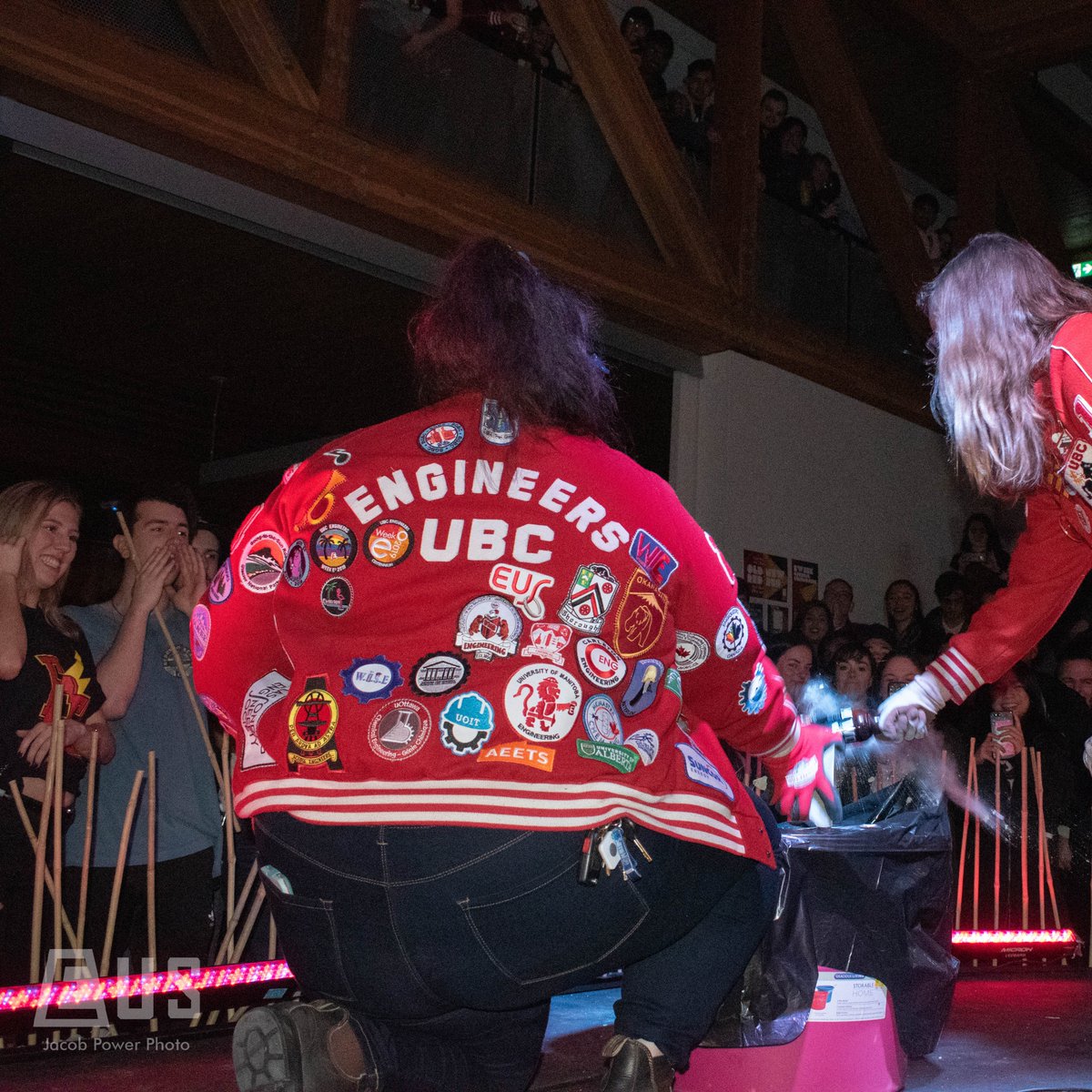 You may recognize UBC Engineers by their "Red." Did you know ALL faculties used to wear their colors? Red is the only one that still lives on! Decorating your Red with patches or pins is a great chance to show people who you are - a UBC engineer! We love seeing everyone's Reds!♥️