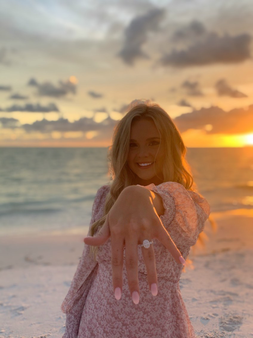 RT>@bridalguidemag: She said 💍 YESSSS💍!!! Congrats to this #CrisscutBride on her engagement!!!⁠ For all the @CrisscutNewYork brides, take a #ringselfie and use #bgrings + #crisscutbrides on Instagram for the chance to be featured on BridalGuide.com!⁠