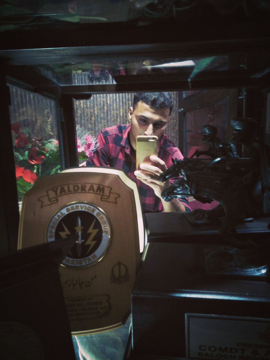 Mohsin Khan tweet media