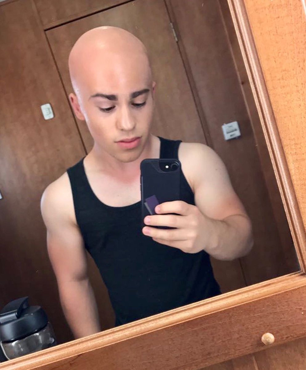 EddOsmond's tweet photo. Short, bald and colour blind is the new tall, dark and handsome tell ya friends 🤪 
https://t.co/OAmLpap2i1 https://t.co/Aidh7f9tG8