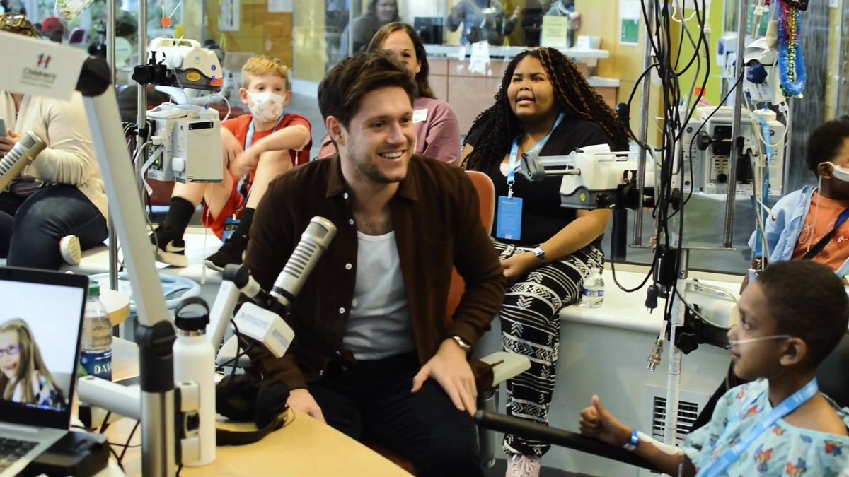 In 2019 Niall visited children in a hospital, he himself wrapped gifts to them and read Christmas stories to them during his visit. He and his friends took part in a charity football game in Mullingar and raised over €10,000 to donate to the hospice fundraising event.