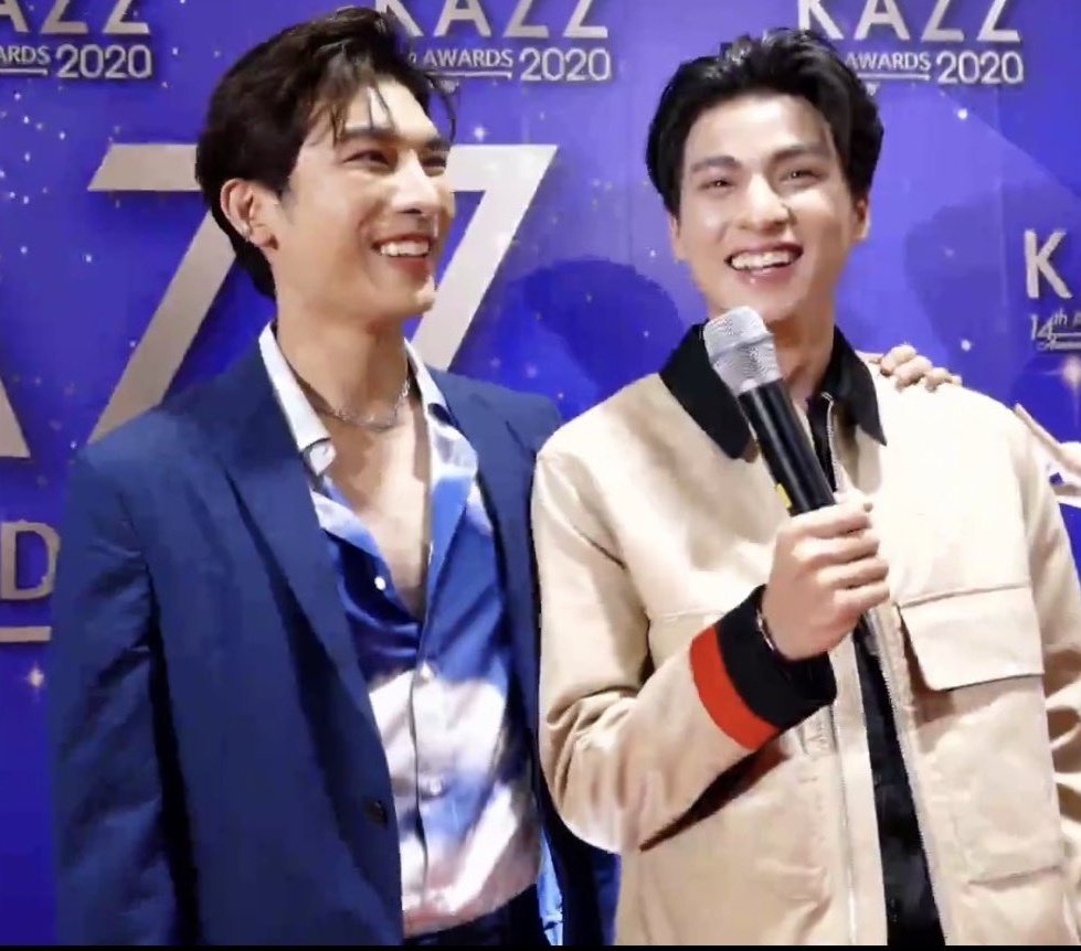 Kazz awardsA little bit late MewGulf arrived, at the red carpet the MC asked them why had they came together, deadass Gulfie just said that's because "we are together (a couple)" and then was like okay I have to say something else and his final answer was "cuz we're MewGulf"