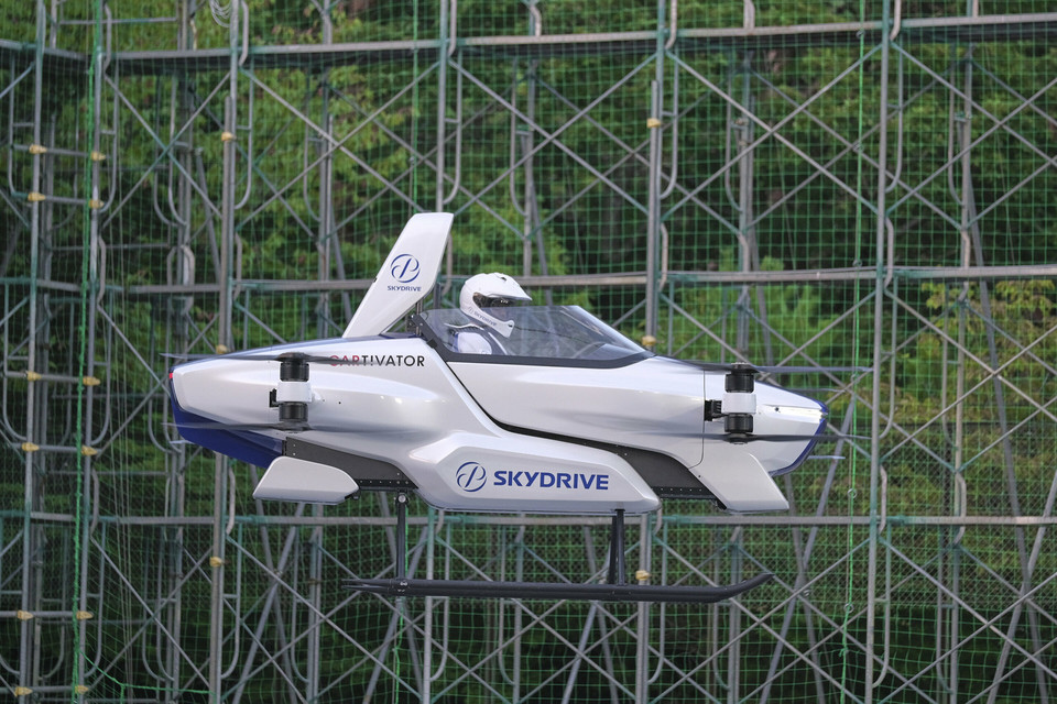 jeffjthompson's tweet photo. Meanwhile, they're testing flying cars in Japan #zmescience
https://t.co/8qHH05d0Dz https://t.co/gX02KAOvWs