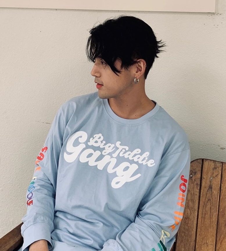 Chan wearing Big Tiddie Gang merch!BM started Big Tiddie Committee as a joke for guys who exercise in gym a lot (Chan is officially a proudly member), but then BM made Big Tiddie Gang line, where part of the profits from merch goes to help people who suffer from breast cancer.