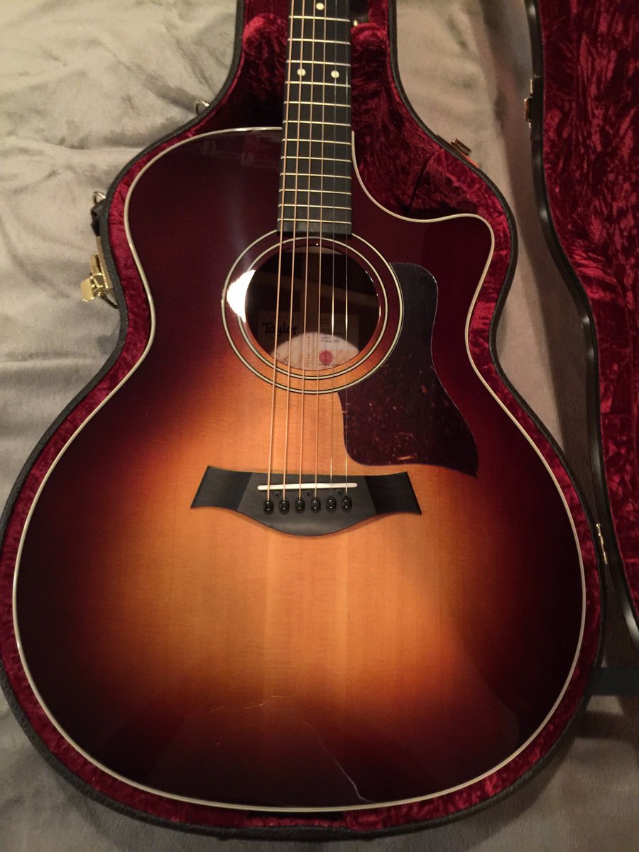 SmoothLIVE_TV's tweet photo. Words cannot properly describe how excited I am that this arrived a day early! The limited edition @TaylorGuitars 314ce that’s an exact replica of what’s in #TheLastofUsPartII is such a beautiful guitar, and sounds incredible. I’ll post videos later tonight. https://t.co/fPOJCFeejr