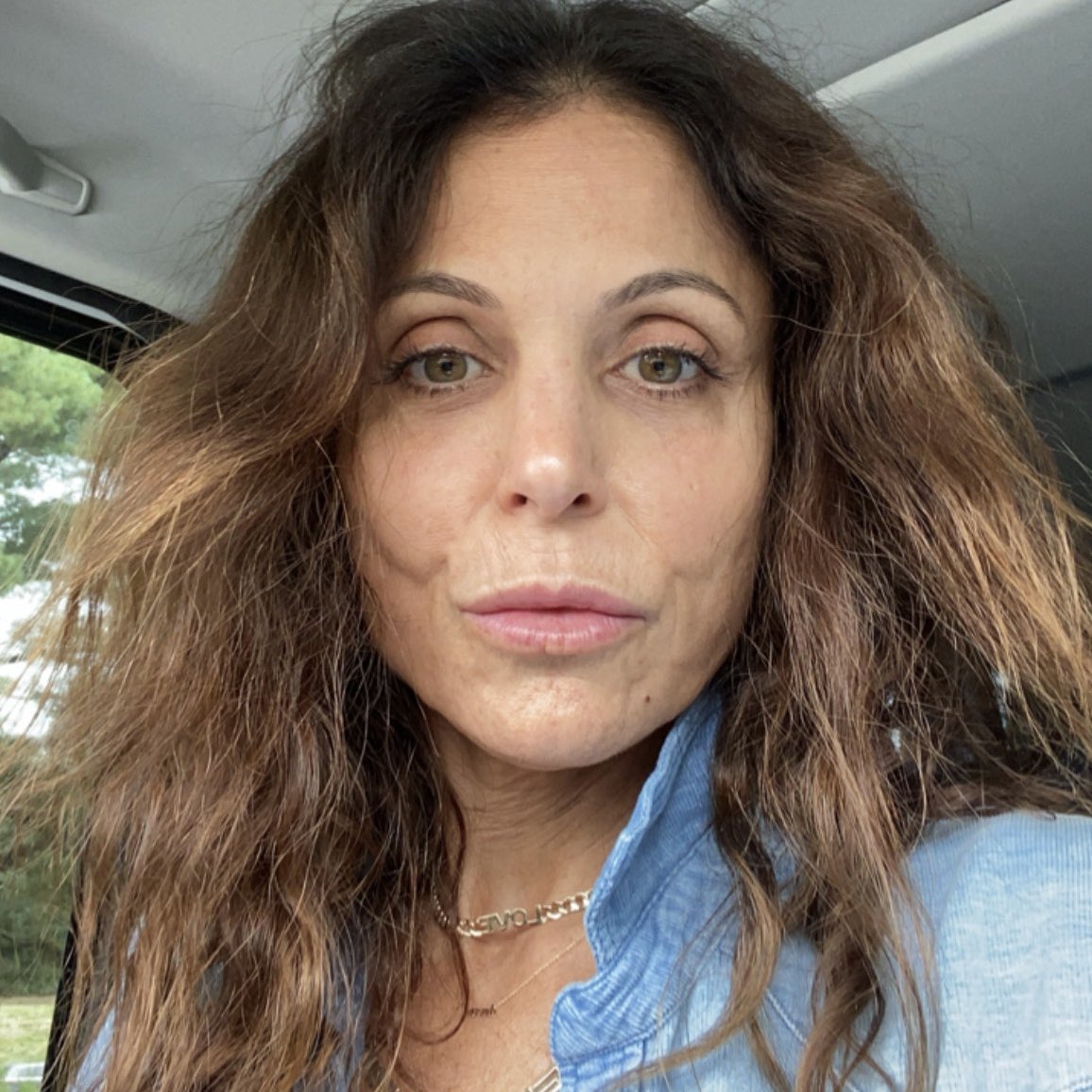 Bethenny's tweet image. The more I see photos on social media that are filtered, contoured, eyelashed, extensioned, &amp;amp; retouched - the more important it is to post #nofilter, real, everyday photos. I want to show our daughters a realistic female image. #THISiswhatilooklike #thisisme #unfilteredselfie