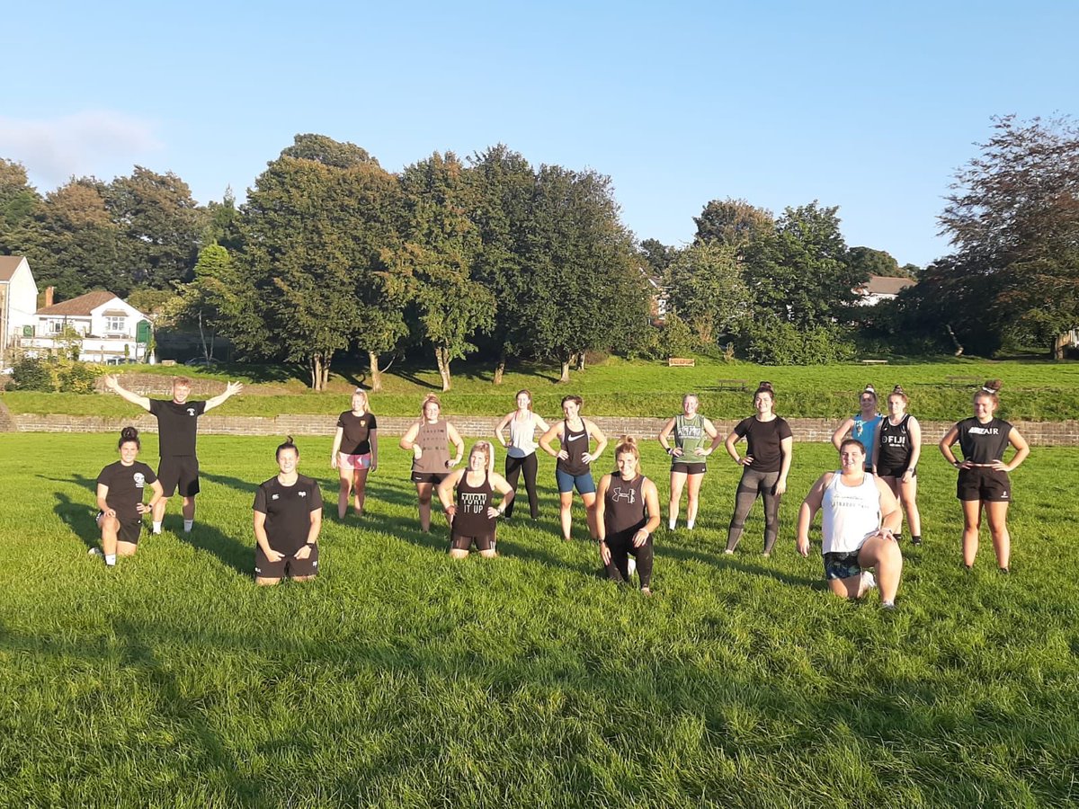 Rounding off the bank holiday weekend with a group PT session! Thank you Jordan John! 💪💪
