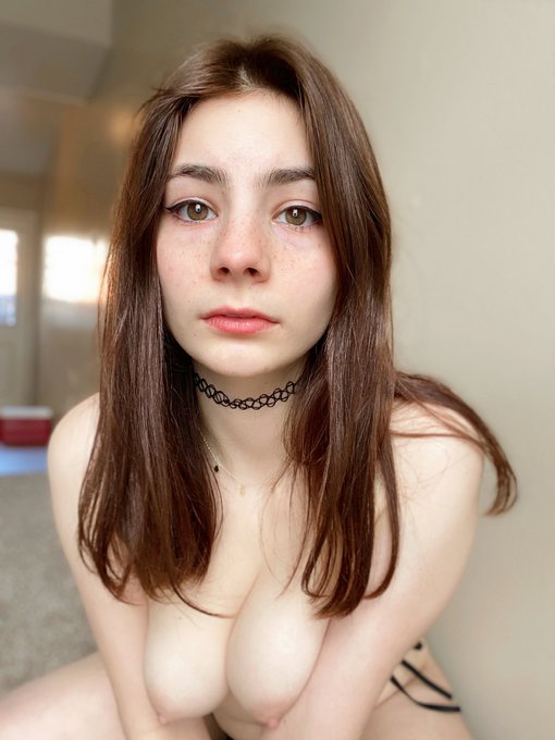 Too innocent? 🥺 https://t.co/mCX21vFyyS<a href="/tag/nerdfighteria"class="tags"><span>#nerdfighteria</span></a>