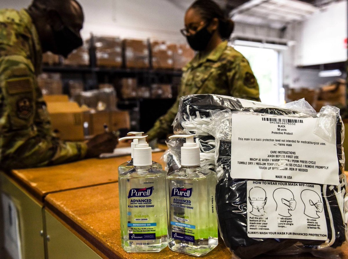 189AW's tweet image. The #Airmen of the 189th Logistics Readiness Squadron have resources for you to replace your gaiter mask! If you are a #Guardsman at the 189th Airlift Wing and need a mask or sanitization products for your work space, visit LRS to get your supplies now! 

#WeARinThisTogether