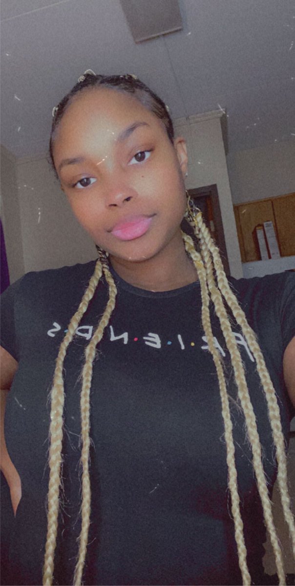 itss_corlak's tweet photo. 💛 pretty a🙊s gurl ‼️🥶
#hair by me 💆🏽‍♀️ https://t.co/yYy9CxlHMl