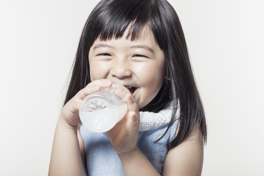 August marks two years since CSPI celebrated California passing the first statewide healthy kids’ meal bill. Since then cities like including Philadelphia &amp; NYC have implemented similar legislation promoting healthier restaurant meals for kids: ow.ly/BOcL50BdXW9