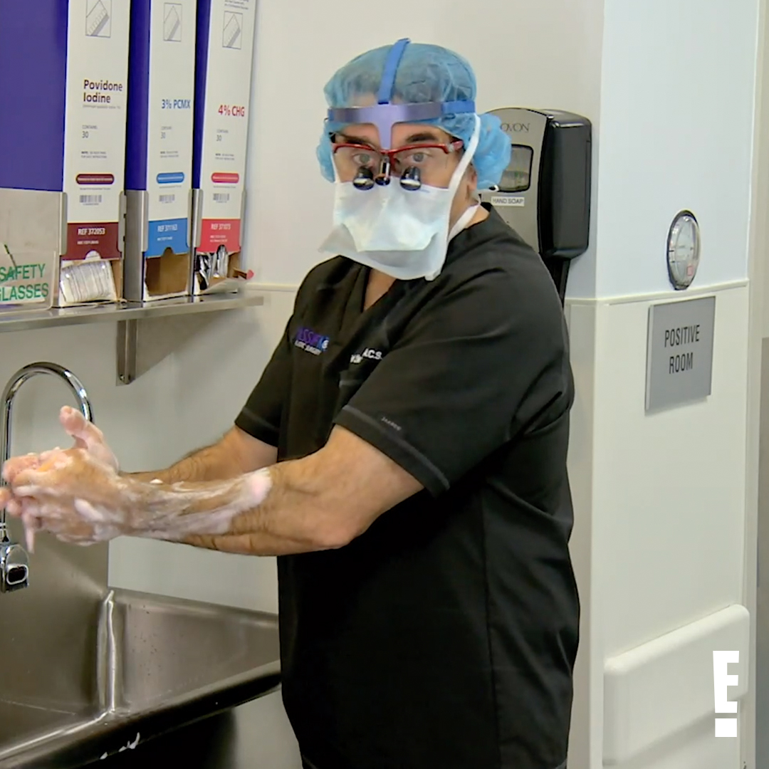 Getting ready to watch an all-new #Botched like...