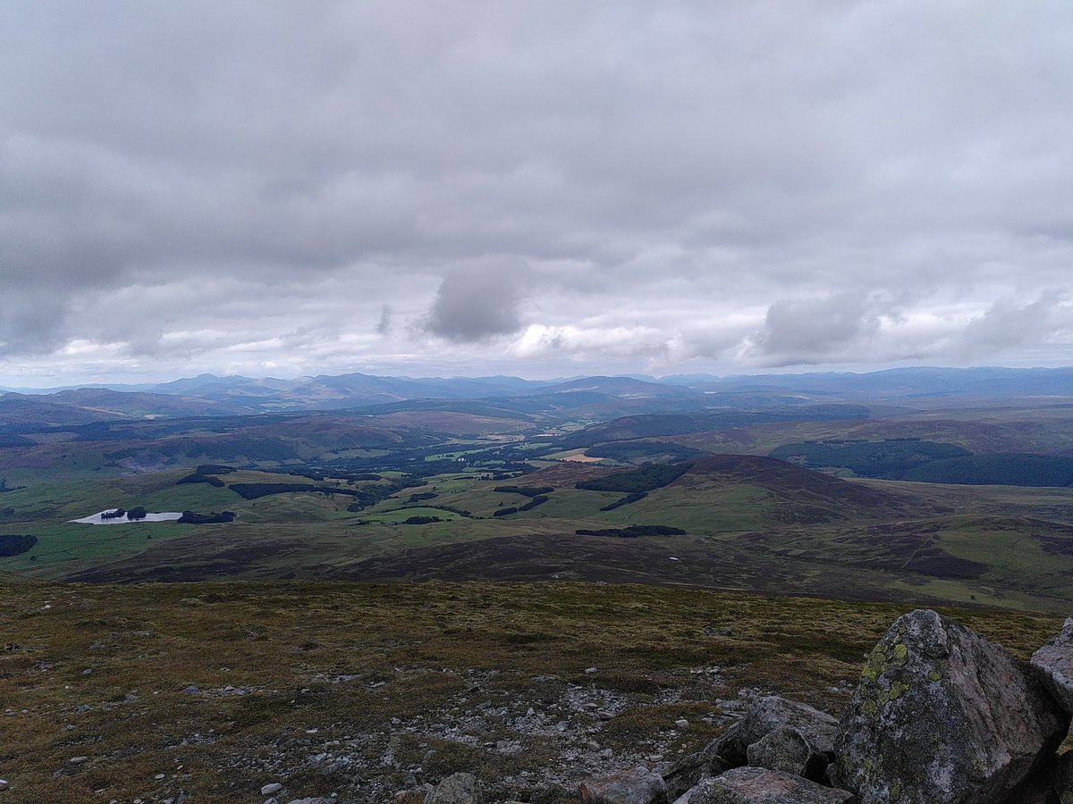 You join us for the latest edition of "name that hill". Here is the now orthodox photo from the four corners of the trig point atop the first Munro I bagged today. Nae prizes.