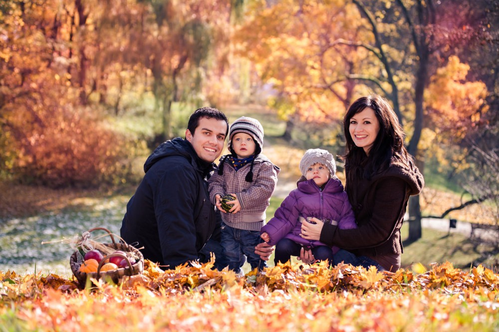 ShutterTurf's tweet photo. From the color scheme to pose, we’ve got all the tips and tricks necessary to make your next family photo turn out right. Read the full article: 30+ Family Photoshoot Ideas, Poses, Outfits and Color Schemes.
▸ https://t.co/UdtA6aHNn0
#family #shutterturf #familyphotoshoot https://t.co/xIjAcVyMPv