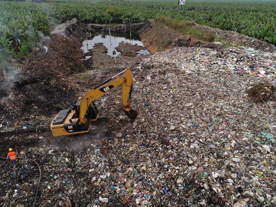 El  GAD Municipal de El Guabo, a través de la Unidad de manejo y control de desechos sólidos en coordinación con diferentes unidades departamentales y el Cuerpo de Bomberos se ha trabajado arduamente para el control y mitigación del incendio en el botadero municipal.