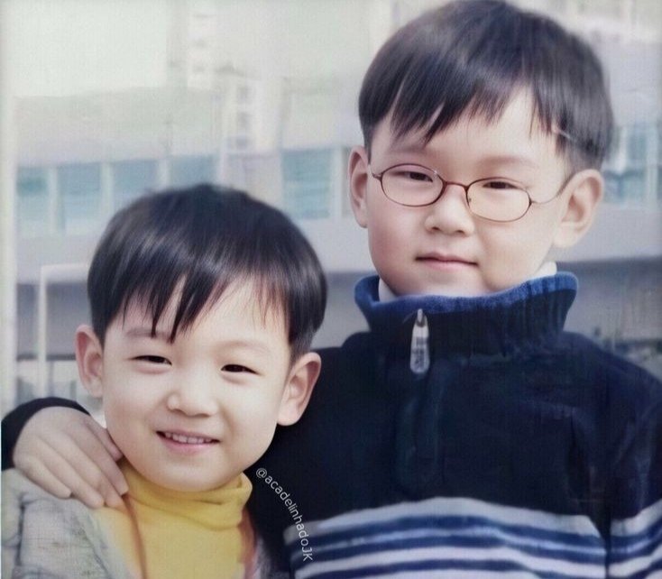 Krm4l3's tweet photo. Felíz Cumpleaños a Kookie, no puedo creer que he pasado casi 5 viendo lo crecer 🥺✨
#Hi_Army #KooxArmy #happybirthdayJk #FelizCumpleañosJK #HappyJungkookDay
#생일축하정극
@BTS_twt https://t.co/Ilxh2VOOye