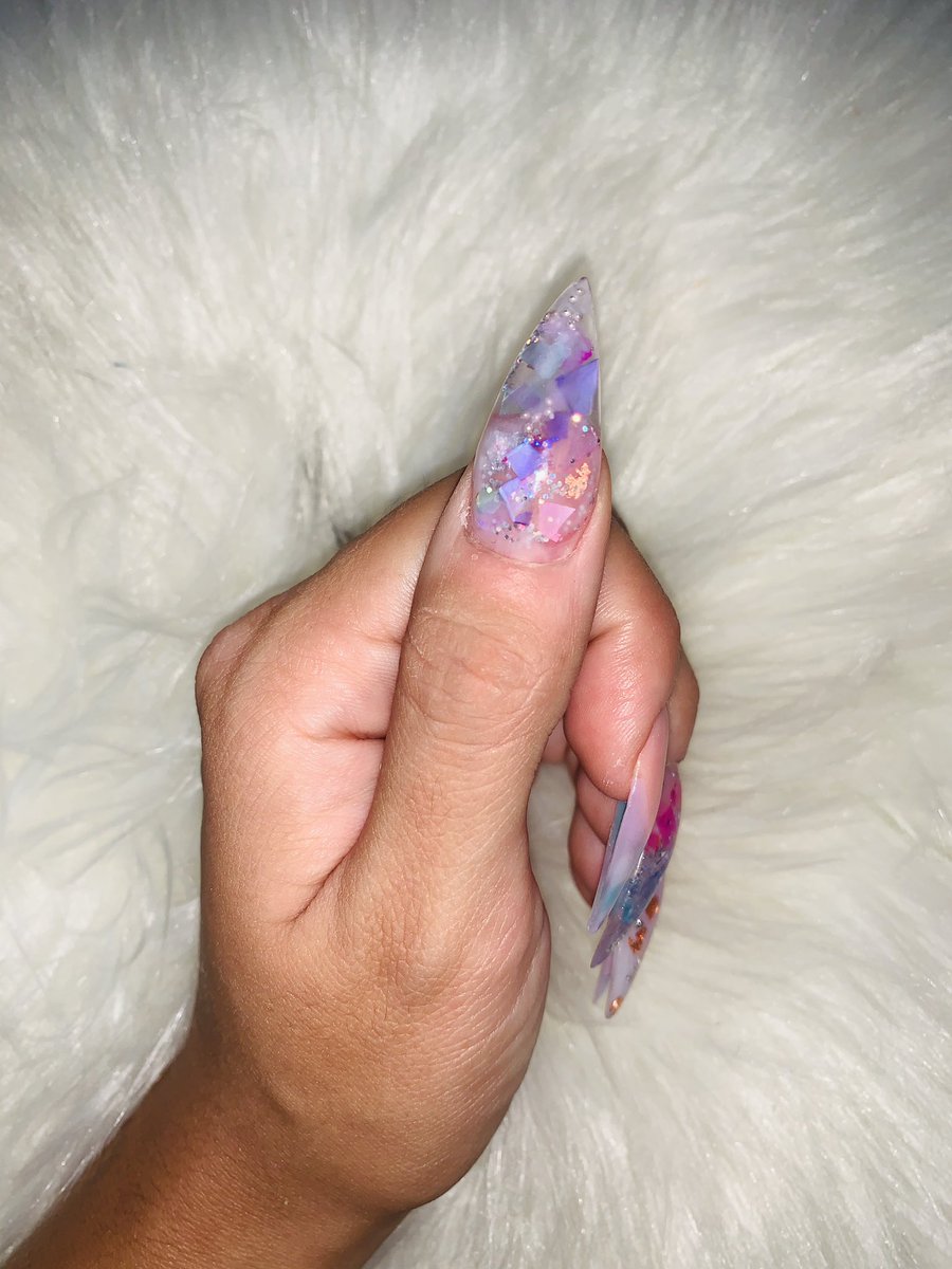 Fuck with these nails hard 🔥 @ vnpnails on IG 

#acrylicnails #princessnails #foilnails #naildesign #crystalnails