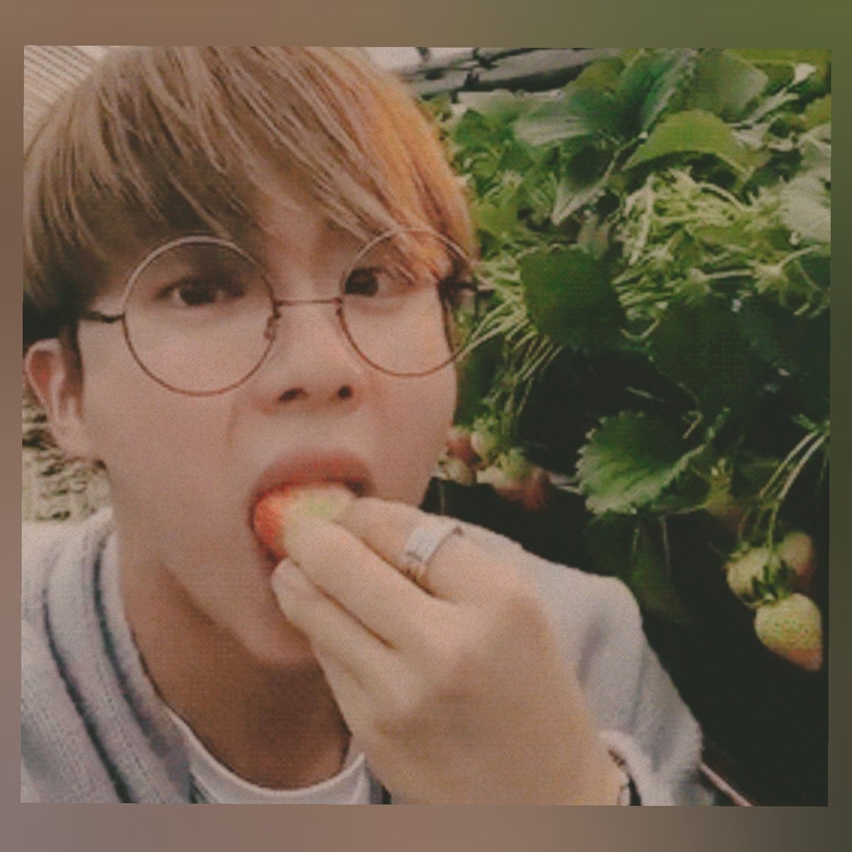 PameAHoran's tweet photo. 🔥 𝕬𝕽𝕸𝖄 𝖎𝖘 𝖇𝖊𝖆𝖚𝖙𝖎𝖋𝖚𝖑, 𝖇𝖚𝖙 𝖓𝖔 𝖒𝖔𝖗𝖊 𝖙𝖍𝖆𝖓 𝖒𝖊 - 𝕵𝕴𝕹 🔥

[[ #ARSD ]] 
[[ #ARMYSeIcaDay ]] 
[[ @BTS_twt ]] https://t.co/56v6KtjxmV