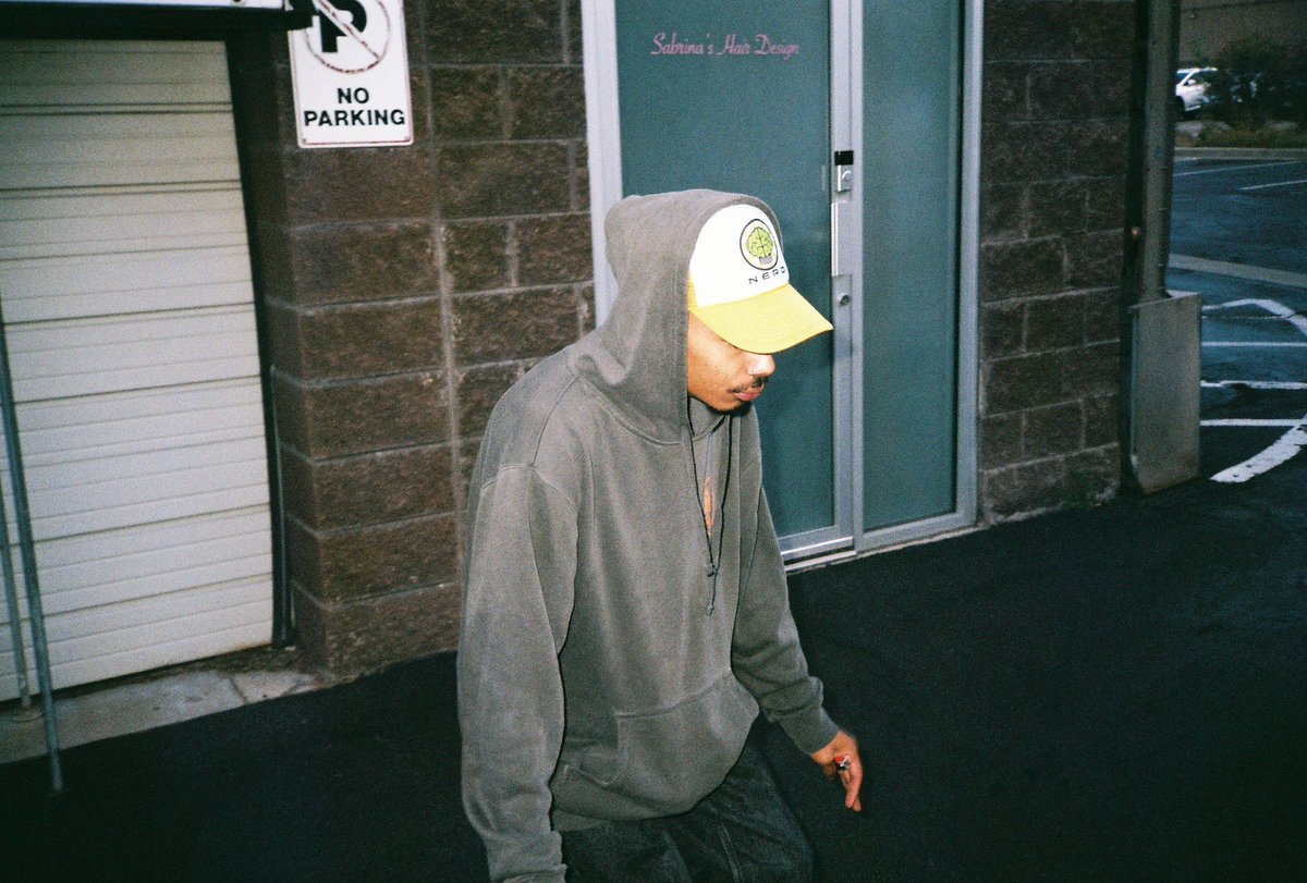 🖖🏽 

🎞: <a href="/averagejonny/">lil' jetson</a>