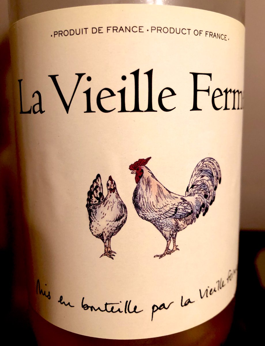 cookingchat's tweet photo. Mmm, great value French rosé! Believe I grabbed this for under $10. Perfect beach house sipping! #winevalues #drinkpink #wiyg https://t.co/fsHiSgE99y