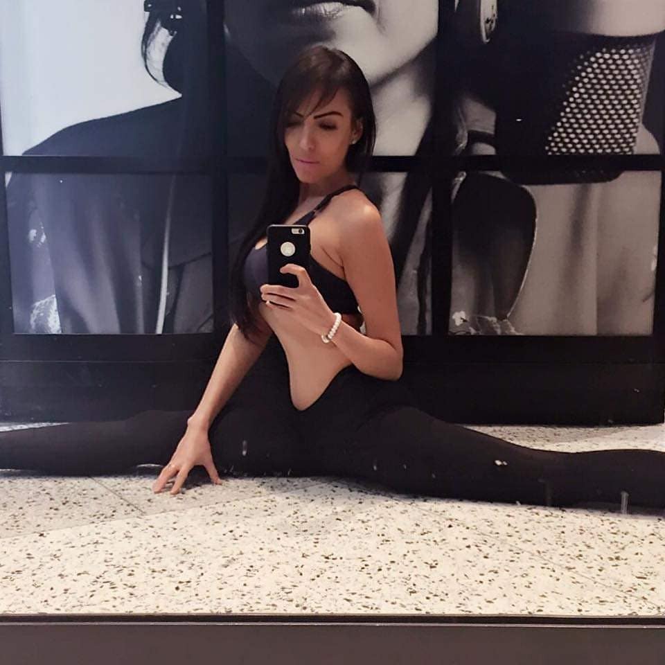 MandyJRoss's tweet photo. Reflection.❤
Due for a #realstagram so here goes.
Last week I shared a debut YouTube video (Athlete State Of Mind show featuring @eliastheodorou) with y'all and was met with so much positive feedback.🙏🏻 What I didn't share was the transformation tha… https://t.co/WuQUKYD6HM https://t.co/CkgBDXqPSU