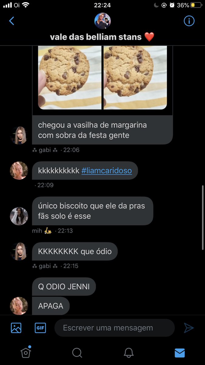 é cansativa a vida da liam solo stan...
ps pra yas lendo jenni ao invés de mih kkkkkk lenda q enxerga ❤️