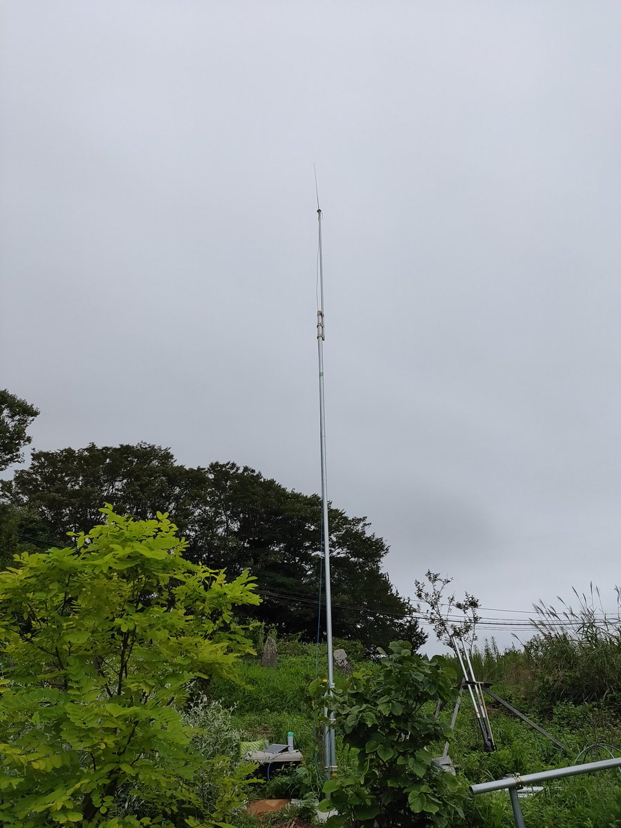 Shinko 5g接続準備中 On Twitter Srh789 は1 4で使うのが正しいんですが Ads B 1090mhz で1 4だと鉛筆位になってしまうので 伸ばして利得を稼ごうとしてます 航空無線聞くだけならディスコーンで十分なんですが 追跡とかの方に興味持ってしまって Flightradar24