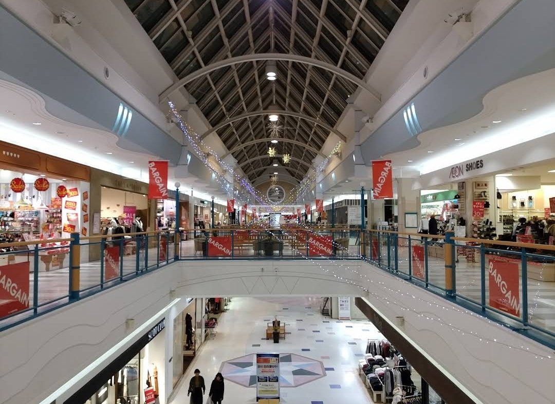𝘾𝙤𝙣𝙫𝙚𝙣𝙞 𝙈𝙖𝙣𝙞𝙖 𝘼 U Tvitteri イオンモール釧路昭和 イオン釧路昭和店 以前はイオン釧路ショッピング センターとジャスコ釧路店だった 北海道初のジャスコとして00年9月オープン その2ヶ月後には2号店のジャスコ札幌平岡店が開業 16年6月通り魔事件が