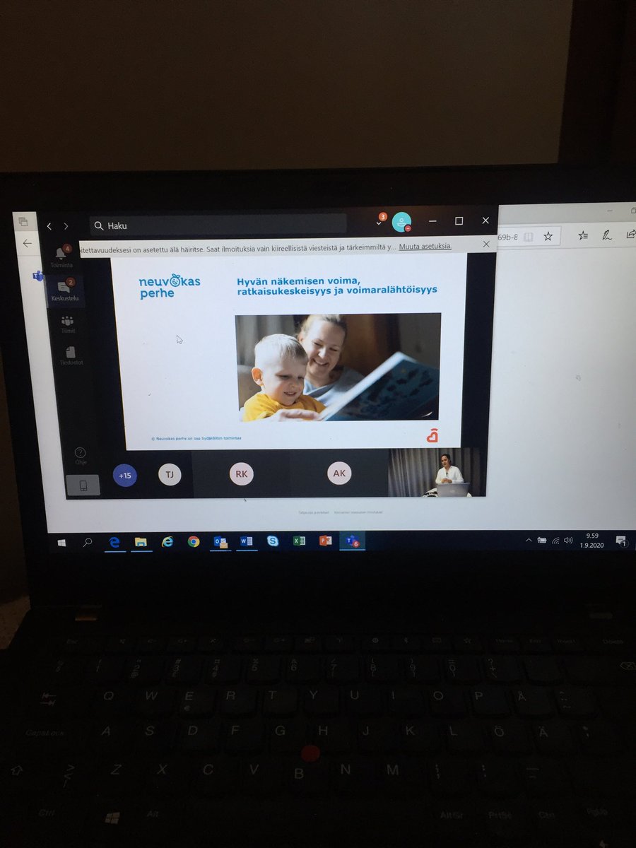 leeasisko's tweet photo. Neuvokas perhe -ohjaajakoulutus Pohjois-Pohjanmaalla; ensimmäistä kertaa etänä! 20 innokkaan ammattilaisen moniammatillinen ryhmä on oppimassa uutta ja verkostoitumassa.#Neuvokasperhe, #sydanliitto, #ppshp https://t.co/ucJHsQpfjD