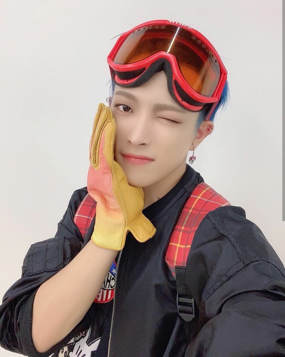 Thanxx stage hongjoong is just next level 