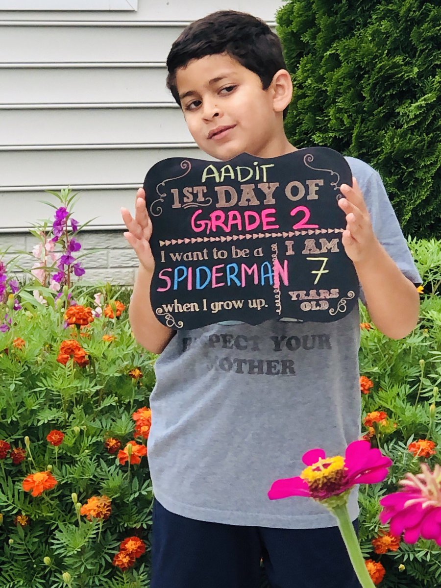 nids_top1's tweet photo. No shoes, no school bags, no meeting friends, but all excited for the first day of school.. 
#firstdayofschool #firstdayofschool2020 #snowdenfarmPTA https://t.co/JVbhxdABaP
