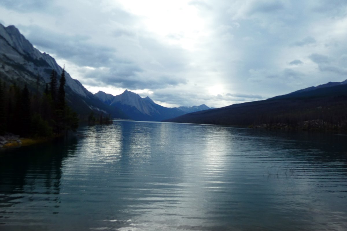 sharonlindores's tweet image. Glacial lakes are growing in the Rockies and around the world. Here's what that means: ucalgary.ca/news/largest-e… nasa.gov/press-release/… #UofC_Science #Rockies #glaciers #lakes #NASA @UofC_Geoscience @WaterSHEDLab @NASAEarth