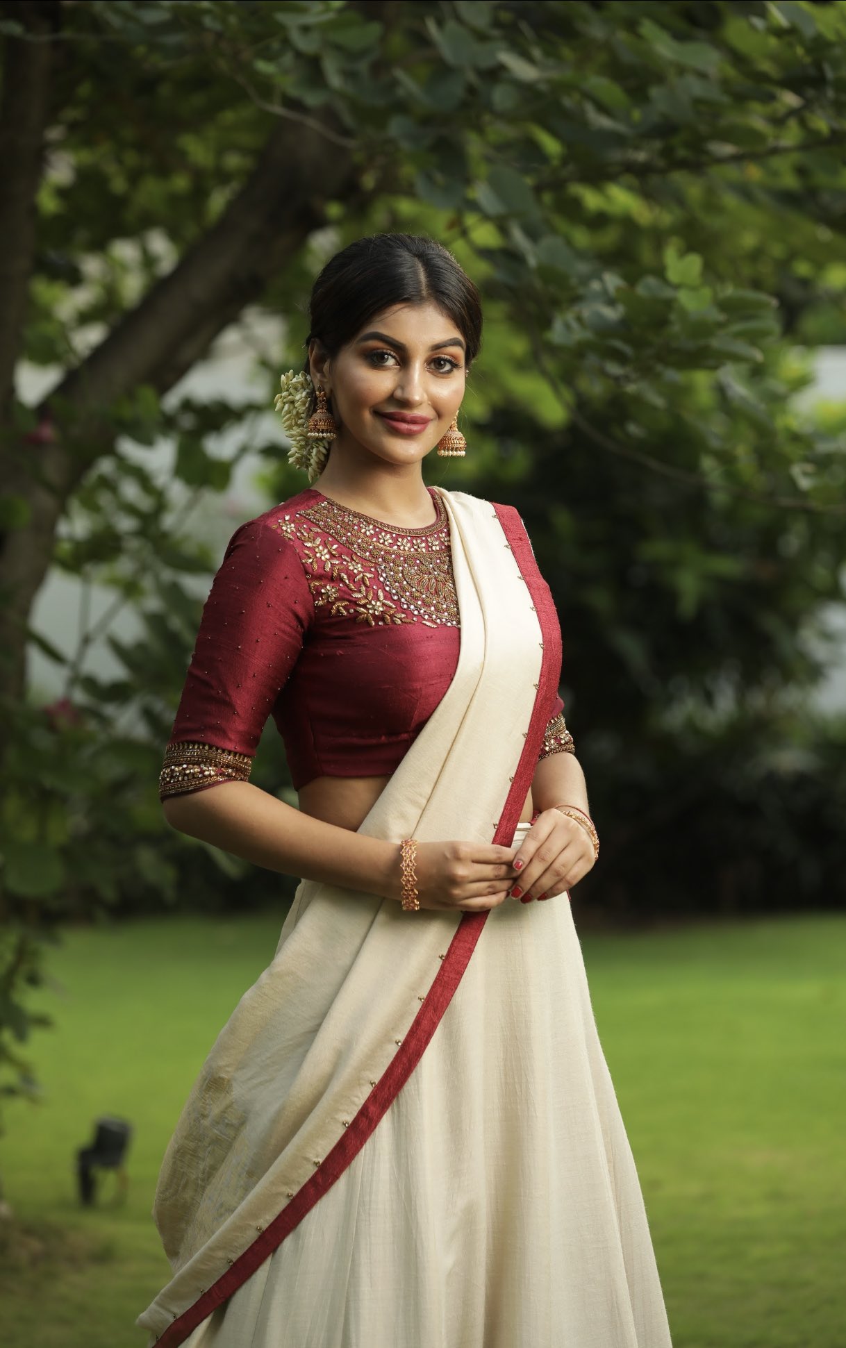 EgzJyBIVkAEokbJ?format=jpg&name=large