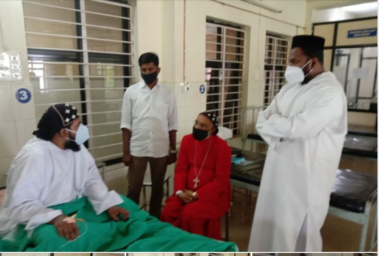 SeenaSanthosh1's tweet photo. നീതിയുടെ തുലാസ് അധര്മത്തിന്റെ തുട്ടുകളുടെ ഭാരത്താൽ നിശ്ചലമാകുമ്പോൾ അവിടെ  നീതി നടപ്പാക്കുകയെന്നതാണ് ഒരു ഭരണാധികാരിയുടെ ധർമം. നീതി നടപ്പാക്കാൻ വൈകുന്നത് നീതി നിഷേധത്തിനു തുല്യമാണ്  #JusticeForJacobites #ChurchAct @vijayanpinarayi @cmo @Oommen_Chandy @mathrubhuminews @DBIDaily https://t.co/9SQakZYDYJ