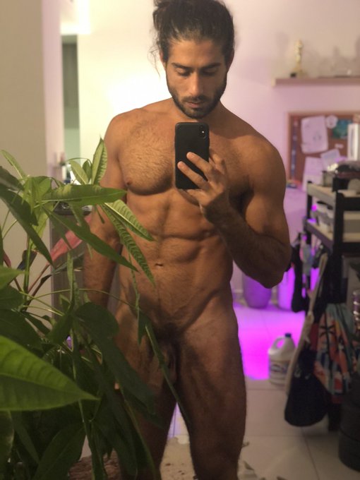 Nightly night ✌️ https://t.co/18HO8qUBjb