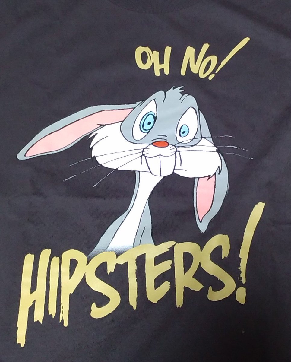 魔法使いフミ 大きなお友達 自分がバンド組んでたらジャケ写にしたい この前ゲットした バッグス バニーの Tシャツのデザイン