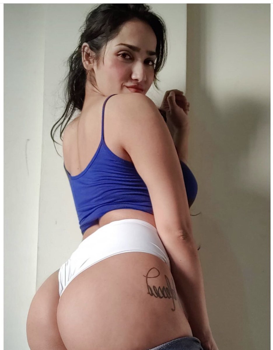 Aditi Mistry on X: #Thick #booty #workout #homeworkout Anybody doing home  workout in this lockdown t.coovJrvohWvR  X