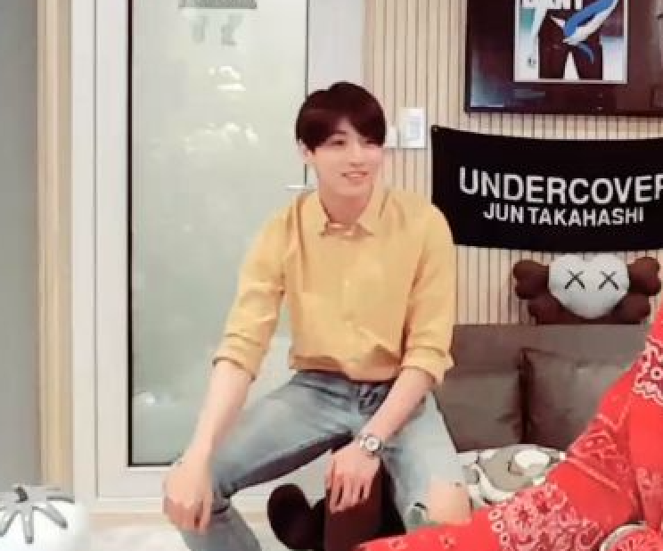 Totally get that you don't need to put effort when you're a Libra Rising because you'll look good in even a sack but when Jungkook REALLY does put effort in his outfits, we were never ready for them!!