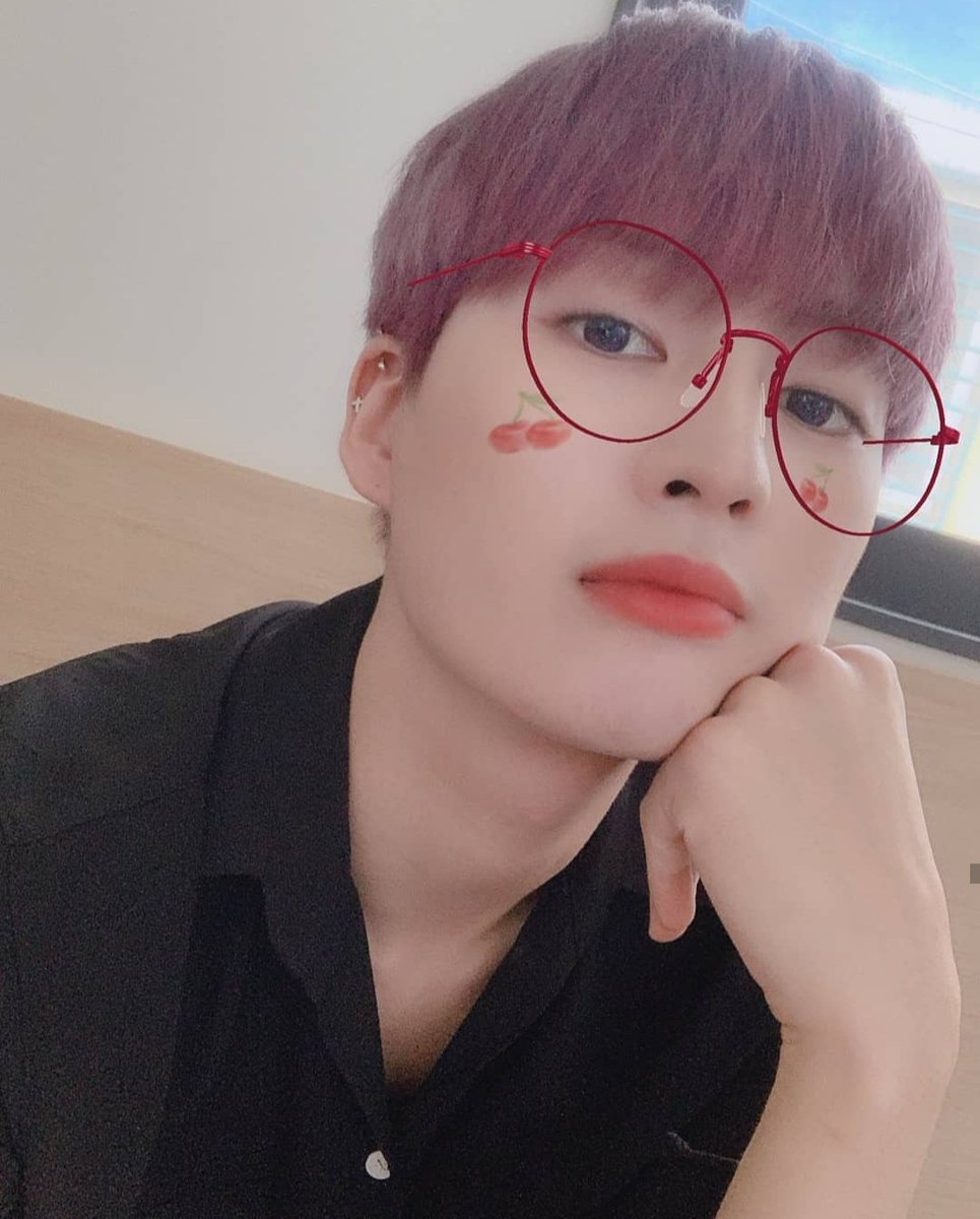 puplehairnice's tweet photo. 89. 업텐션 고결 https://t.co/RhMJPj2U1J