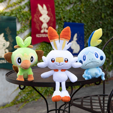 Pokemondirect's tweet photo. Get Grookey, Scorbunny, and Sobble Gear in New Galar Collections at the Pokémon Center https://t.co/XRF6s6dElF #pokemon #pokemongo https://t.co/b6SyUCGz4y