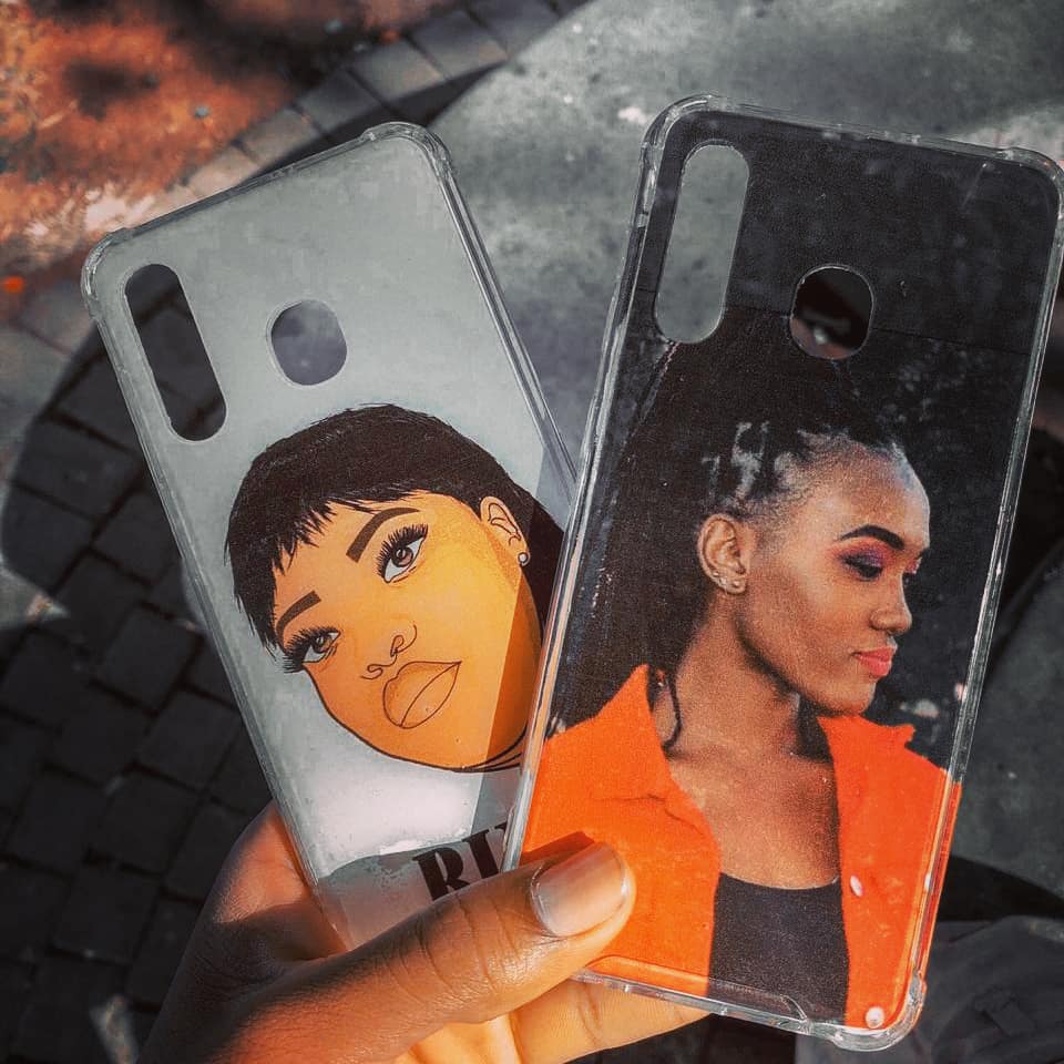 Levincey's tweet photo. CUSTOMIZED PHONE COVERS 😍 

Take advantage of our Month-end Promotion DISCOUNT🔥 
▶️ Get 2 Covers for R350
▶️ SAVING you Over R99
▶️ + FREE name Edit
▶FREE delivery around Pretoria cbd

To ORDER⬇️
WHATSAPP 0797549379

PLZ RETWEET🙏
#KeaDrive #Rakgadi Stage 2 Melusi Khune Tito https://t.co/9O0wUMqDMo