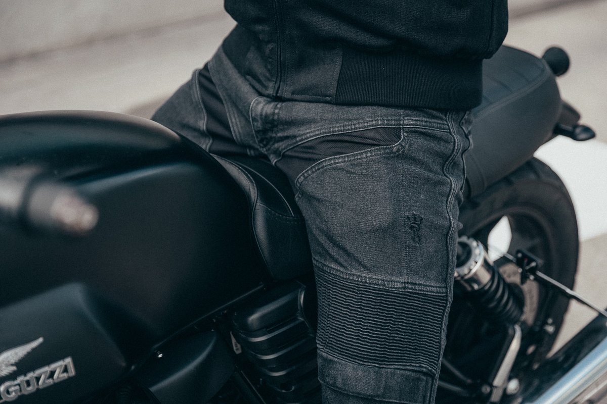 MotoPando's tweet photo. Every ride you choose is safer with KARLDO KEV 01 jeans:⁠
✔️ Fully CE approved⁠
✔️ Free 17 Eur worth SAS-TEC TripleFlex CE approved knee armor INCLUDED. ⁠
Shop them at our e-store.⁠
⁠
#pandomoto #pandoace #riderstyle #instamotogallery ⁠
#bikelive #instamoto #instabike ⁠
⁠ https://t.co/LPq5APQsXT