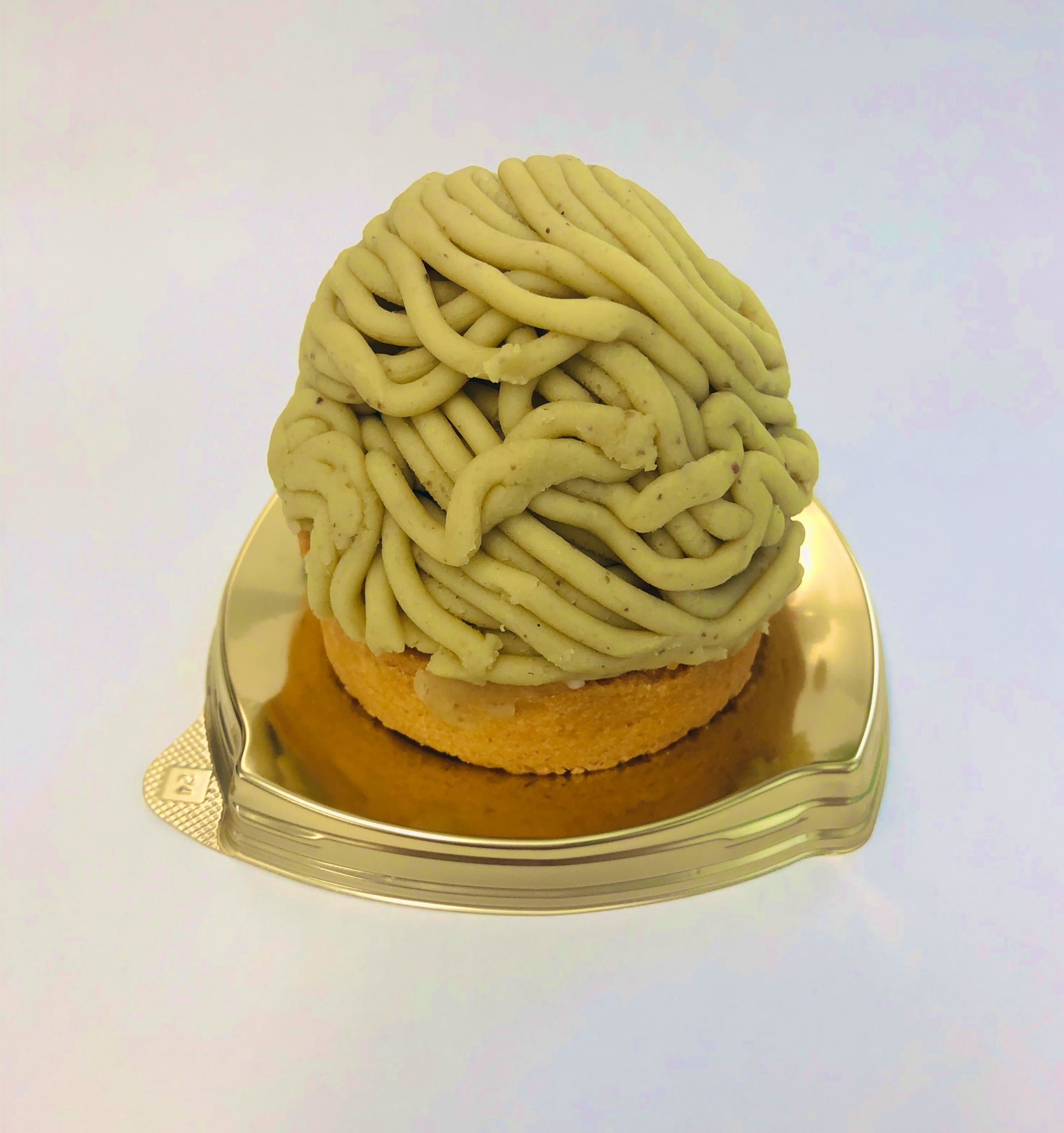 恵那川上屋 公式 お菓子で元気に 星ヶ丘店隣のイベントスペースで販売しているモンブランをご紹介 和栗 ペーストの 栗里 和栗の風味を存分に味わえます おなじみ 栗山 発売から25年以上 和洋ペーストのバランスが絶妙 洋栗ペーストの