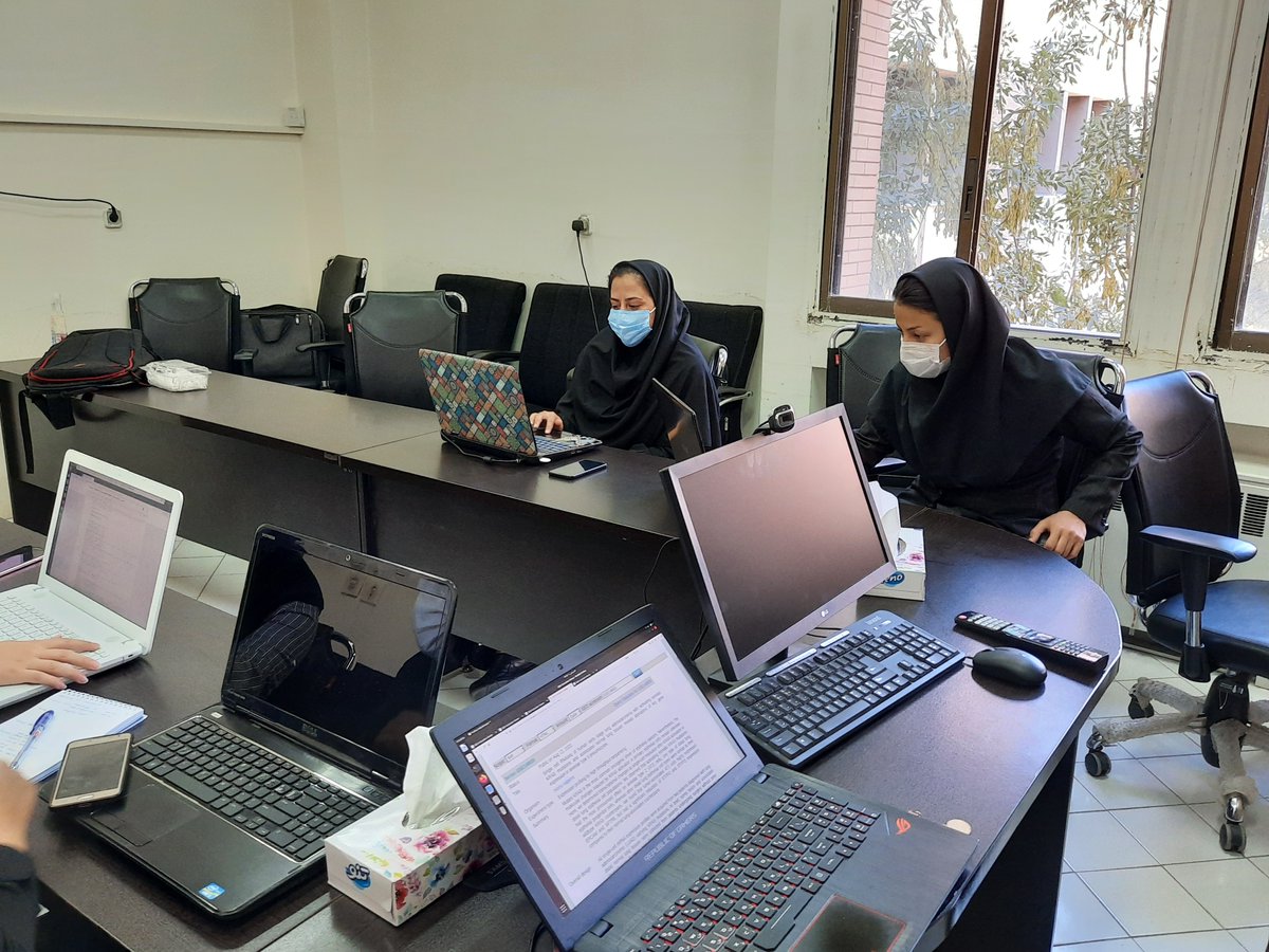 HosseinSafarpo4's tweet image. A workshop on #singlecell RNA-seq data analysis using #scanpy was held at Cellular and Molecular Research Center, Birjand University of Medical Sciences, from 22 to 27 August 2020.