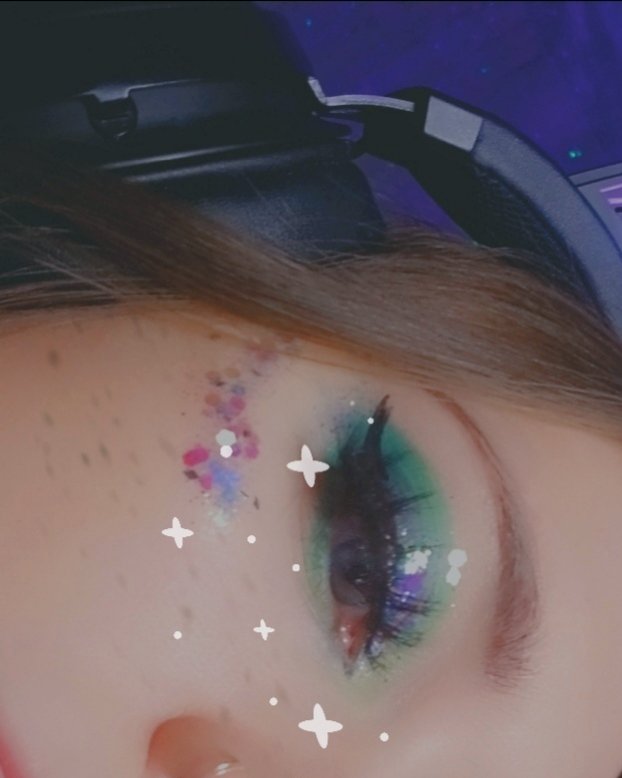 devopsjacquie's tweet image. I'm a couple days late but WOW, 1k 😱🎉
Thank you for all for your support, questions, convos & being here with me 💖
I'm so excited for what's next & can't wait to share it with you 💖
& here's a fun closeup on Sunday's Nomad🌟 makeup, done by @nicolerenee3810 request 💚🎉