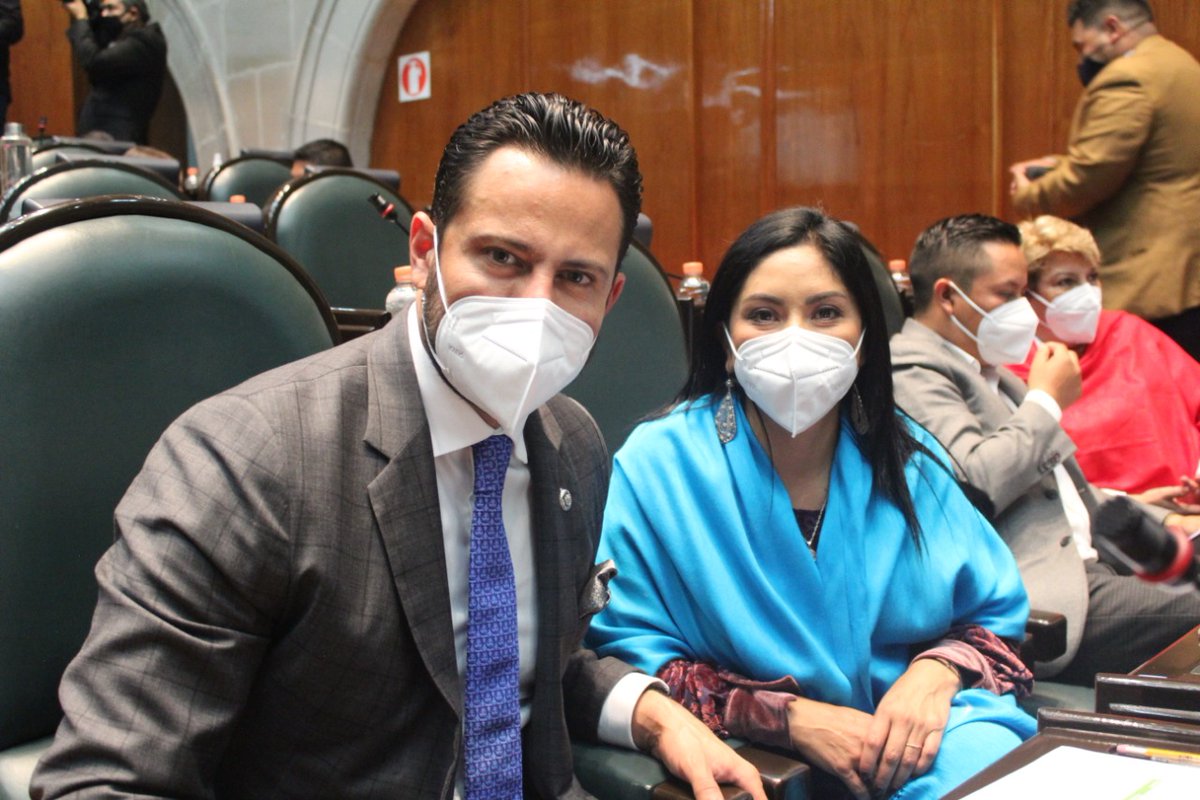 anuarazar's tweet photo. Por unanimidad, el Pleno de @Legismex exhorta a los Titulares de la @CODHEM y la @FiscaliaEdomex a informar al Poder Legislativo sobre los hechos relacionados con el desalojo violento de activistas que se manifestaban y ocupaban las instalaciones de la #CODHEM en #Ecatepec https://t.co/0IpNJKdaba